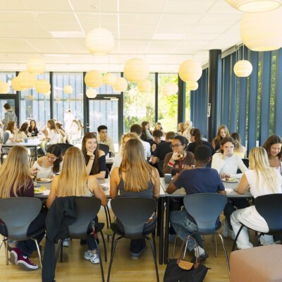 Grenaa Gymnasium střední škola jídelna