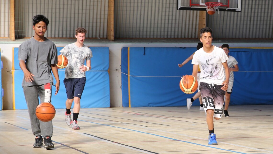 Saint Denis International School, škola, studenti, sport, bastekbal
