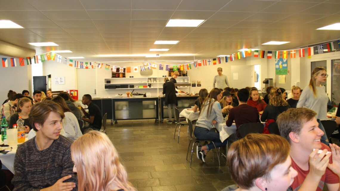 Struer Gymnasium, škola, studenti, kampus, boarding, jídelna